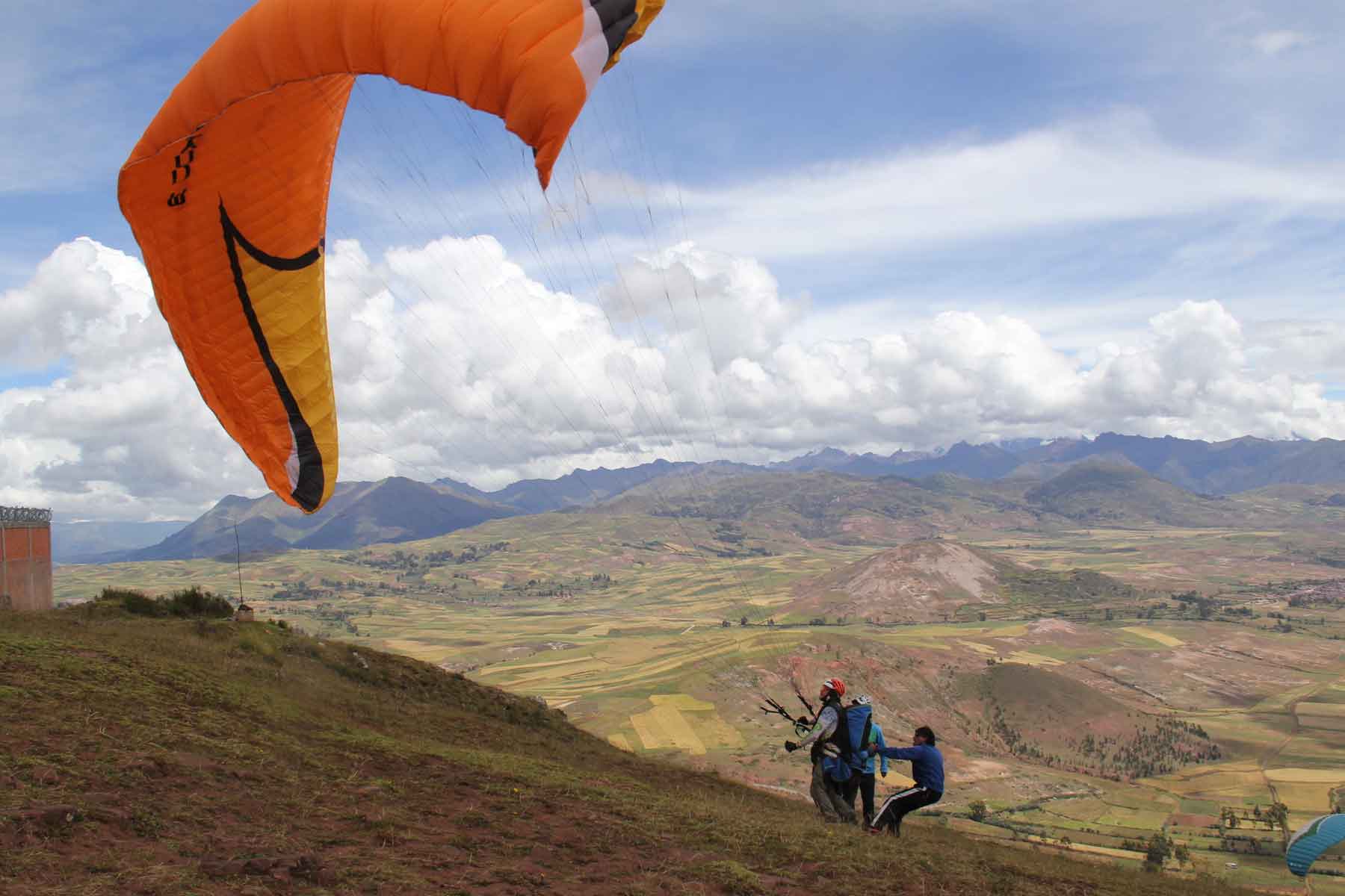 Cusco Paragliding tours (1)